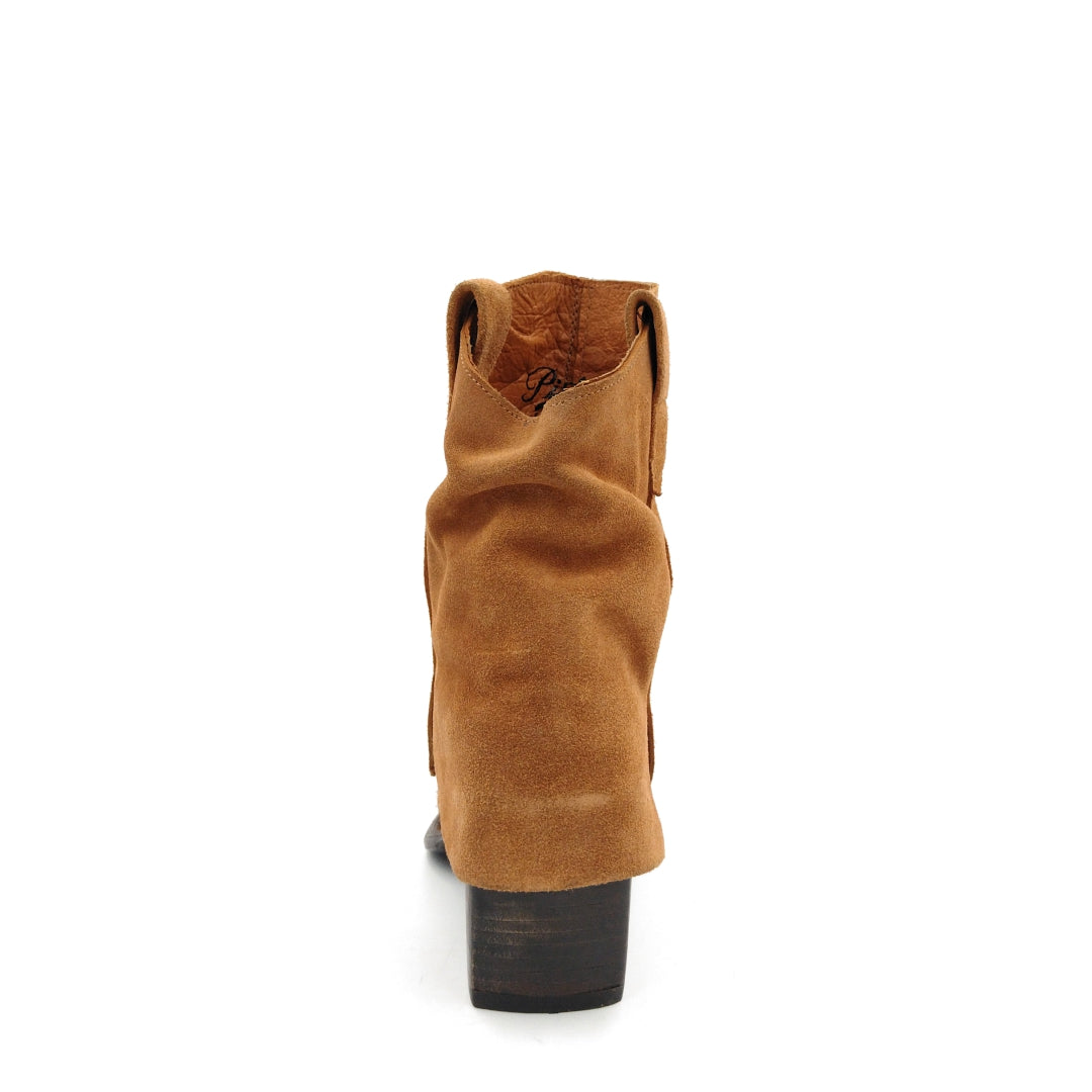 7130 BOTA CASUAL CLARKS GAMUZA MIEL